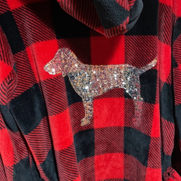 Pink Victoria Secret Plush Robe - Picture 2 of 5